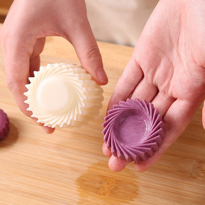 2-in-1 Detachable Pastry Press Mold